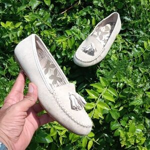 Lands End Women's Beige Suede Tassel 359657 Moccasin Loafers SIZE 7.5